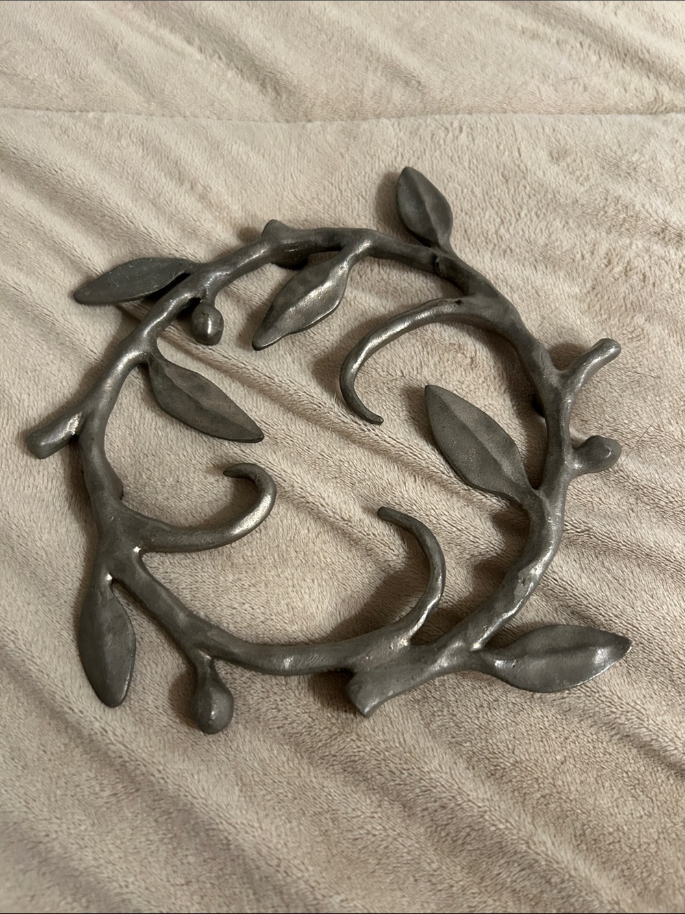 Michael Aram Leaf Vine Trivet Silver Gunmetal Tone Metal Stamped Signature